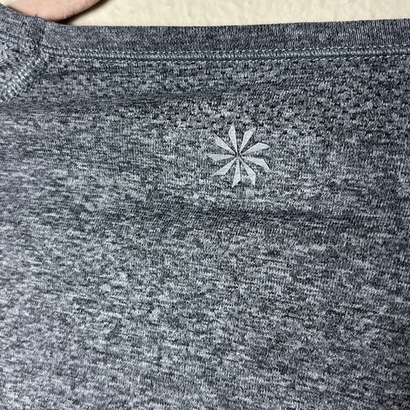 Athleta Fastest Track Short Sleeve T-shirt in Grey Size M - Picture 4 of 7
